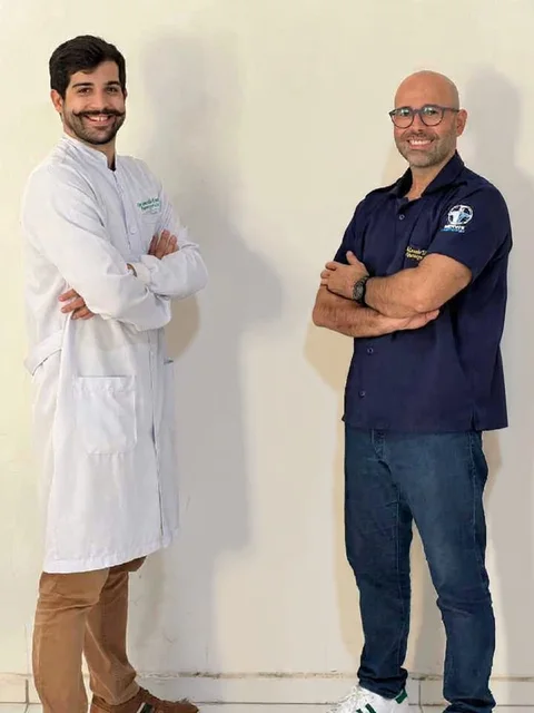 Dr. Leonardo Emery Filho e Dr. Leonardo Emery, fisioterapeutas do Instituto Restaurar
