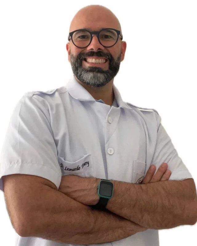 Dr. Leonardo Emery, fisioterapeuta e responsável técnico do Instituto Restaurar